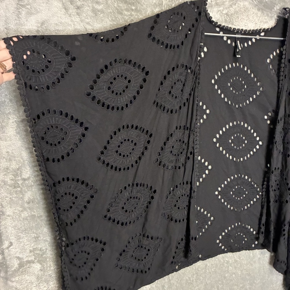 Torrid Womens Black Eyelet Ruana Open Front Short Kimono One Size Boho Layering